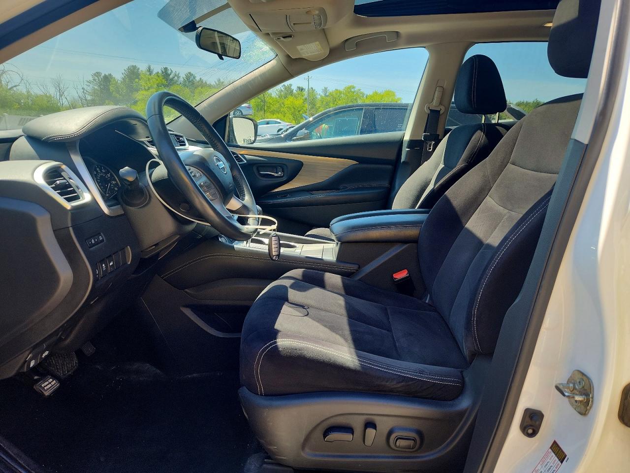 2017 NISSAN MURANO S photo 19