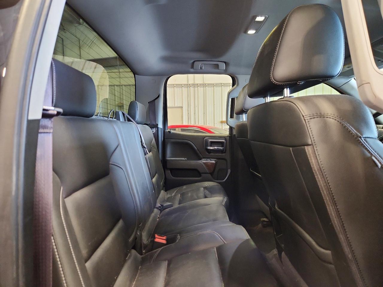 2017 GMC SIERRA K1500 SLT photo 19