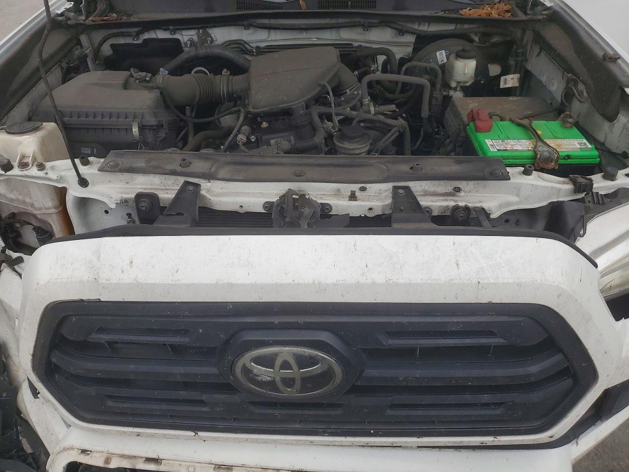 2019 TOYOTA TACOMA SR photo 11