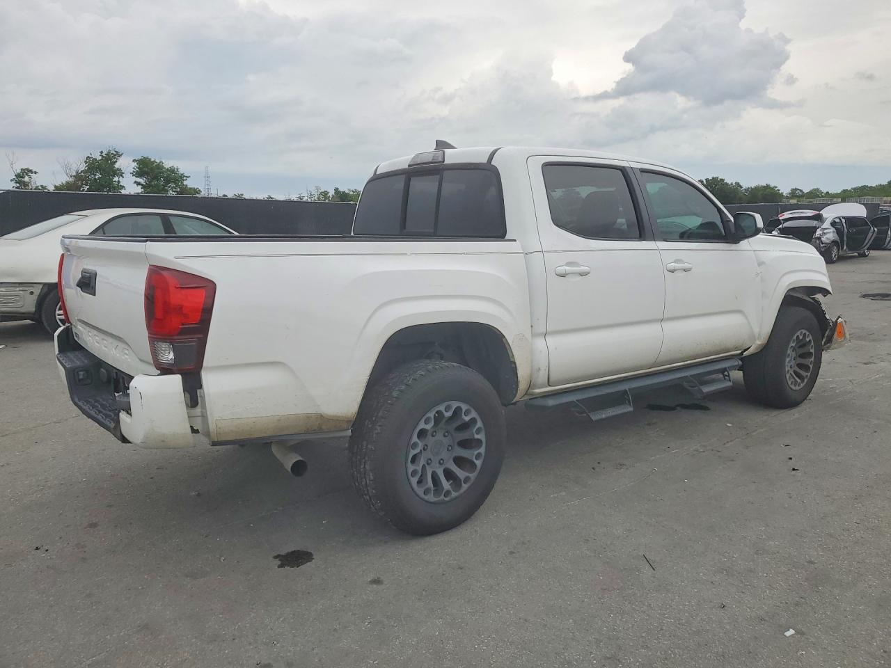 2019 TOYOTA TACOMA SR photo 3