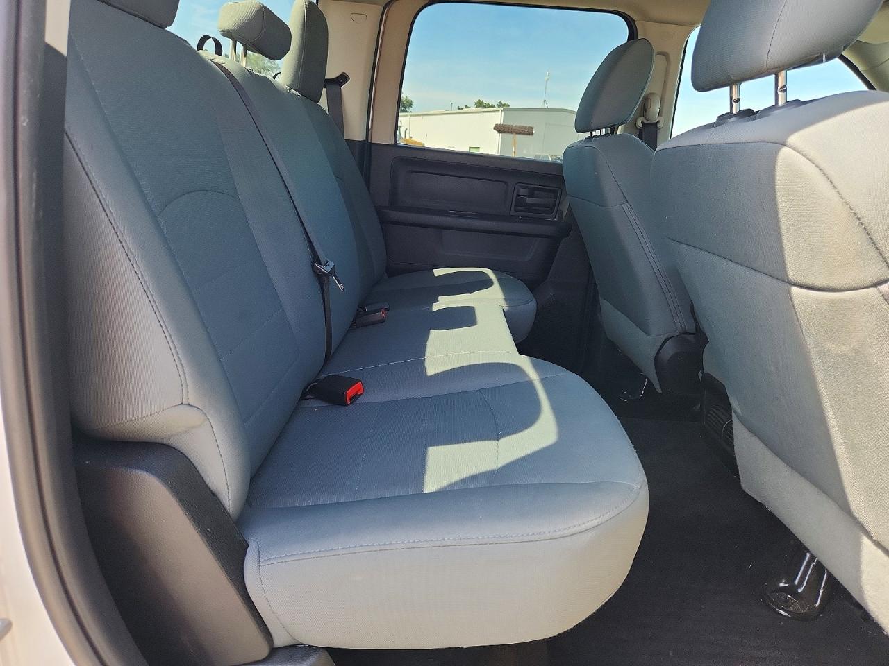 2017 RAM 1500 ST photo 19
