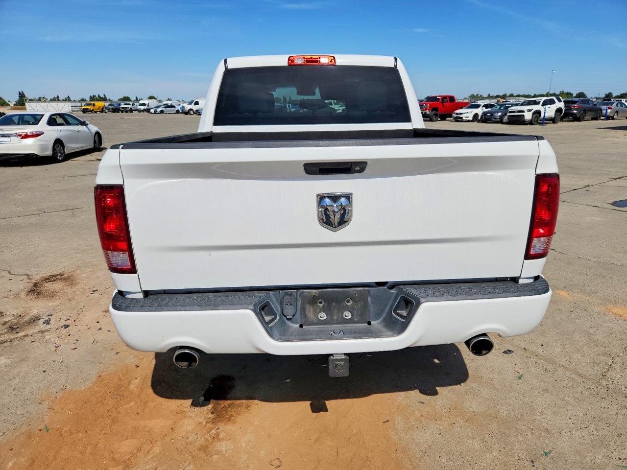 2017 RAM 1500 ST photo 11