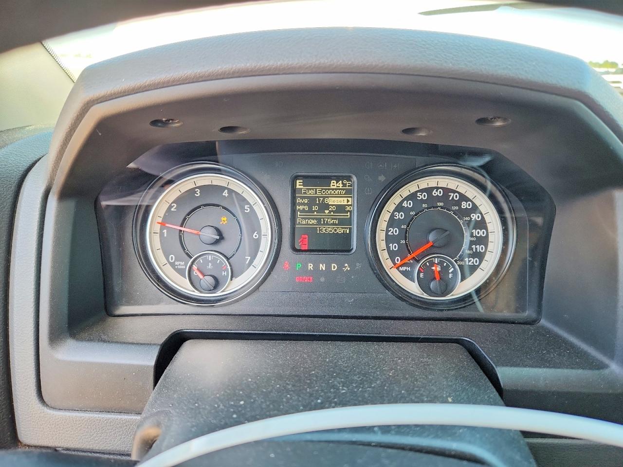 2017 RAM 1500 ST photo 17