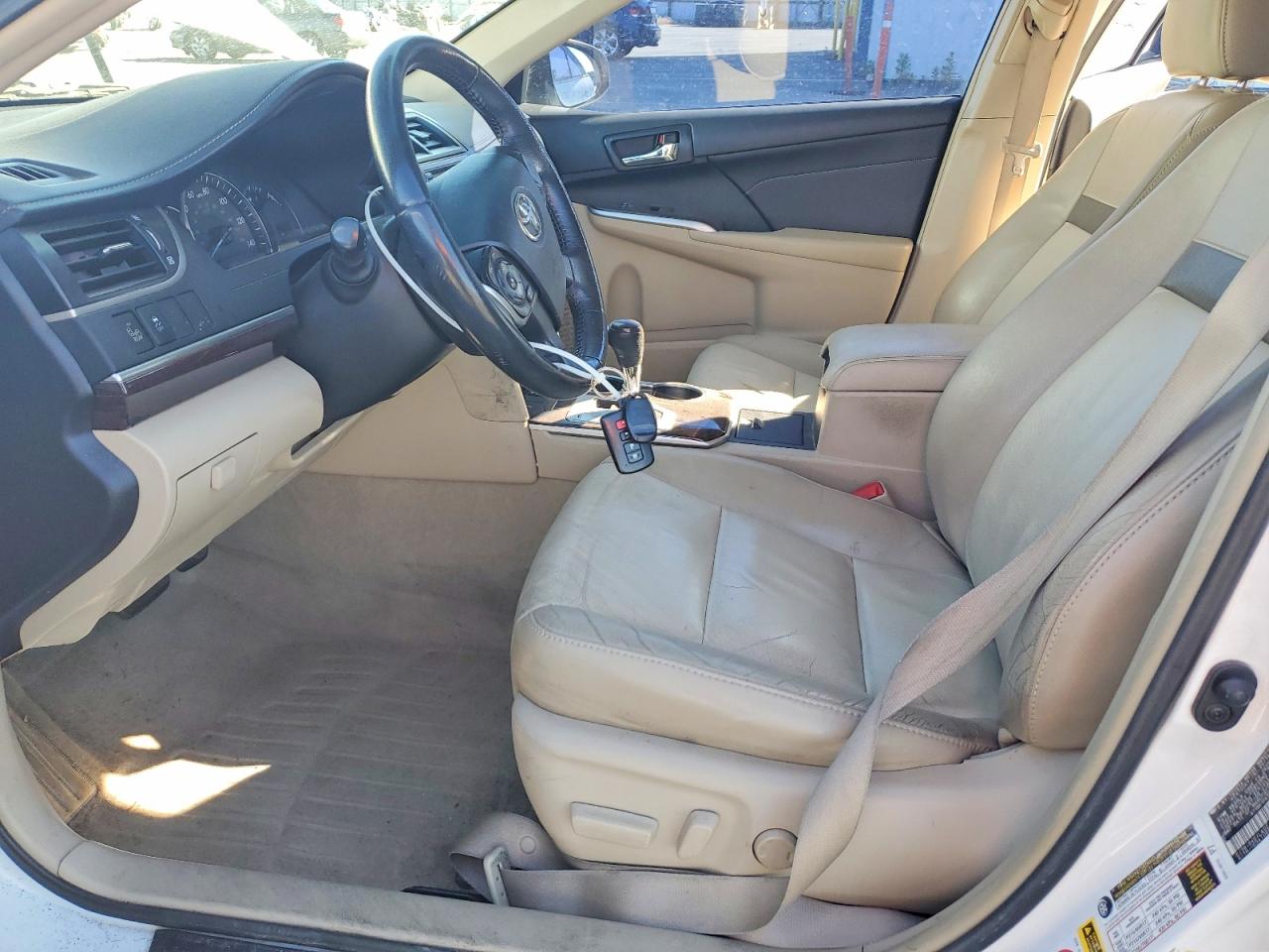 2014 TOYOTA CAMRY XLE V6 photo 19