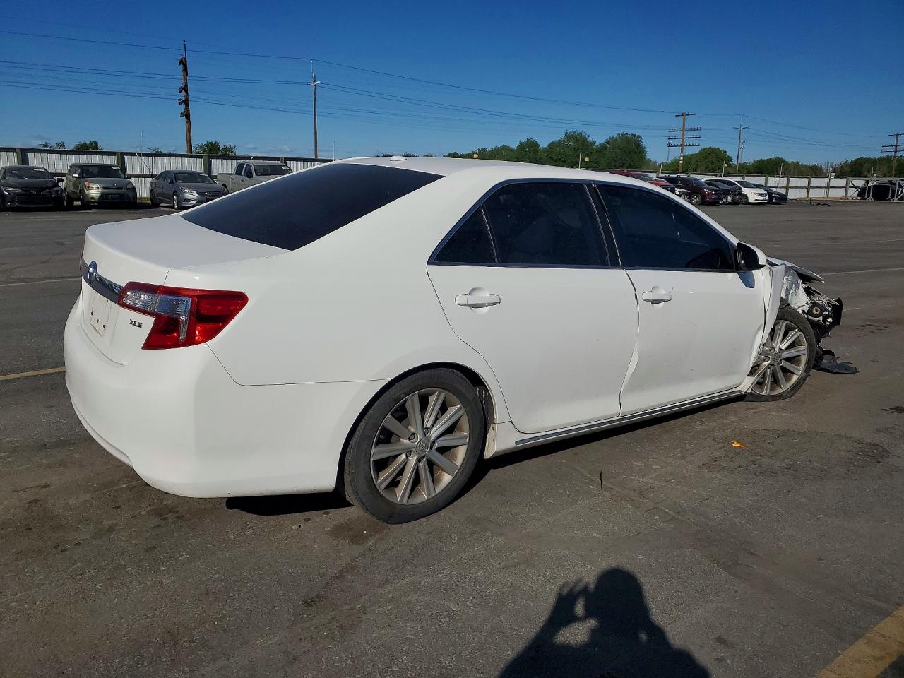 2014 TOYOTA CAMRY XLE V6 photo 7