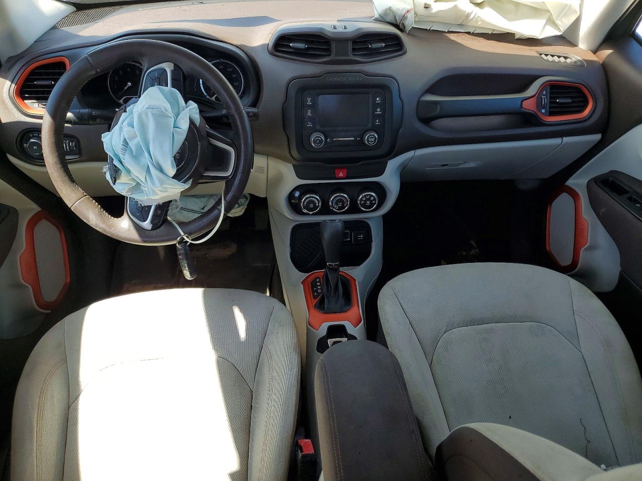 2017 JEEP RENEGADE LATITUDE photo 15