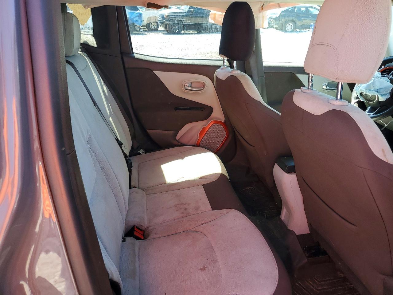2017 JEEP RENEGADE LATITUDE photo 19