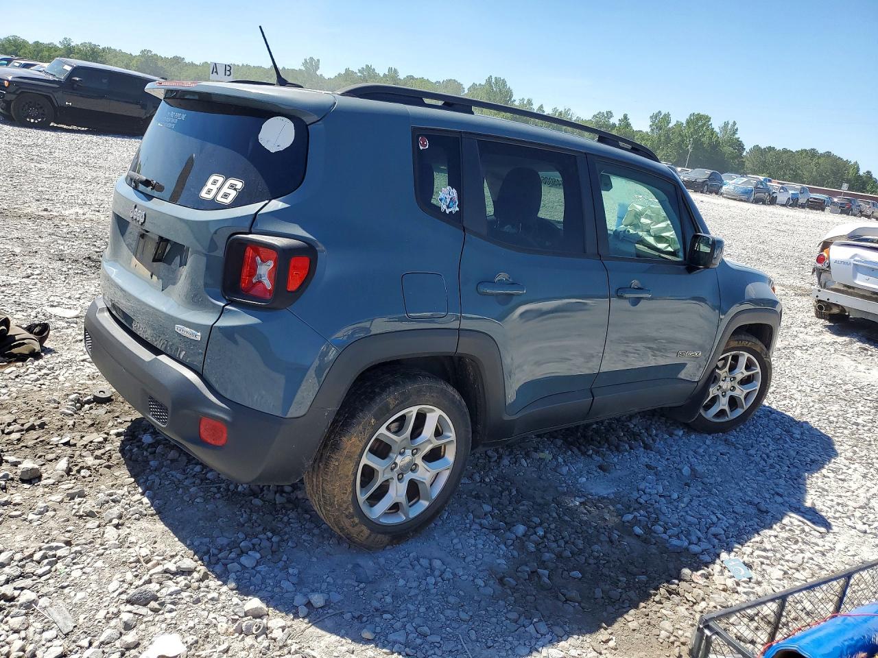 2017 JEEP RENEGADE LATITUDE photo 5