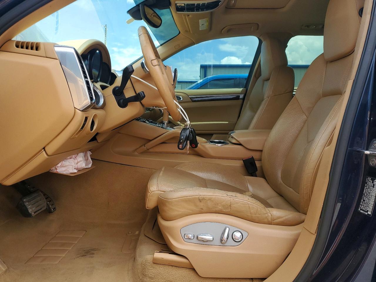 2012 PORSCHE CAYENNE S HYBRID photo 13