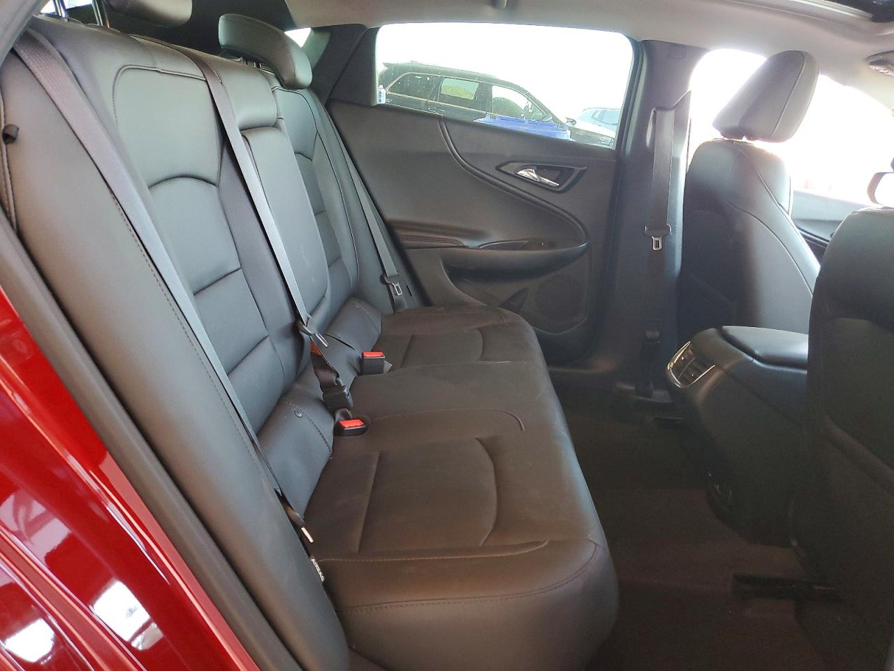 2018 CHEVROLET MALIBU PREMIER photo 10