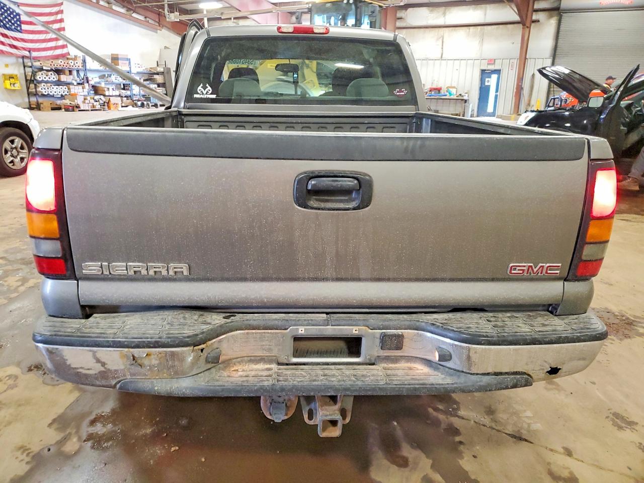 2006 GMC NEW SIERRA C1500 photo 16