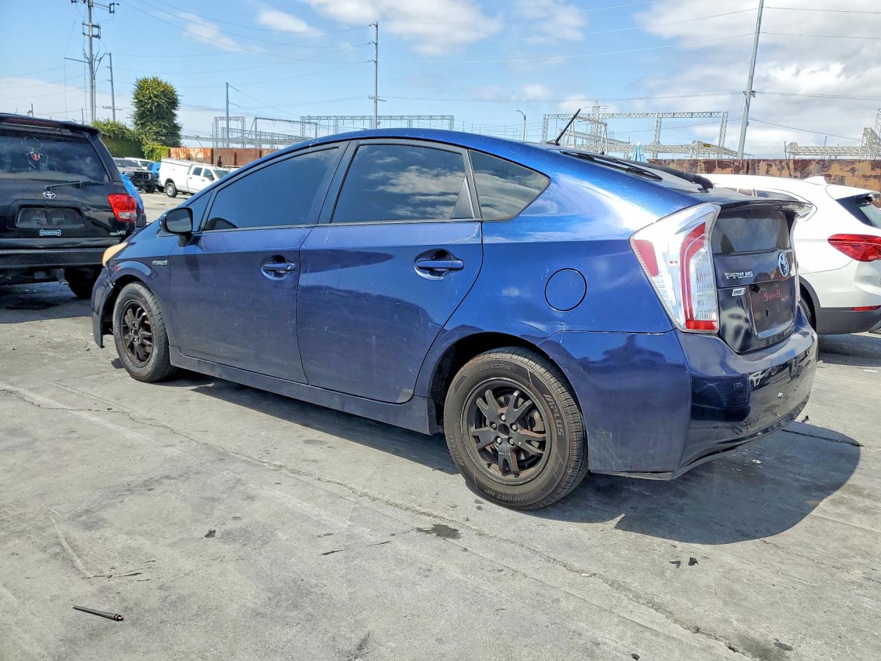 2013 TOYOTA PRIUS TWO photo 4