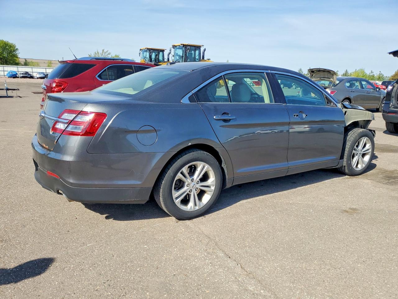 2016 FORD TAURUS SE photo 5