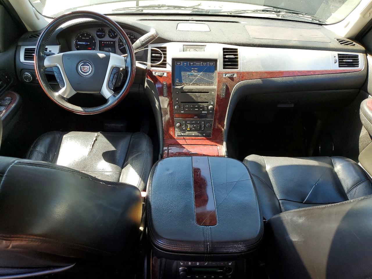 2008 CADILLAC ESCALADE LUXURY photo 8