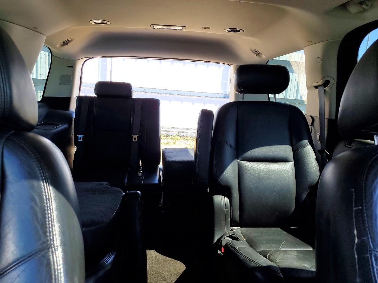 2008 CADILLAC ESCALADE LUXURY photo 10
