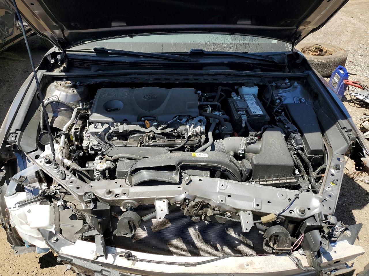 2022 TOYOTA CAMRY LE photo 21
