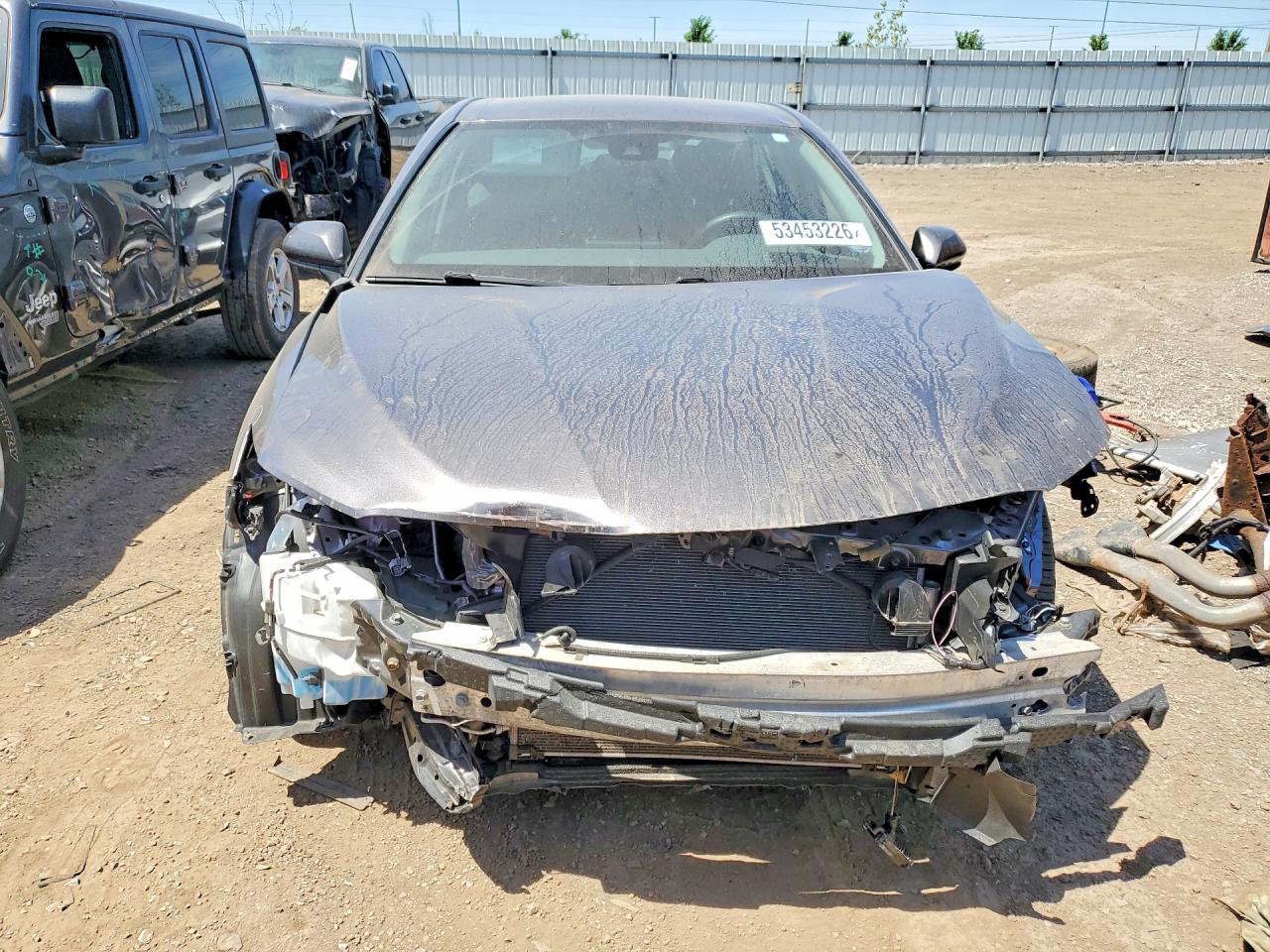 2022 TOYOTA CAMRY LE photo 9
