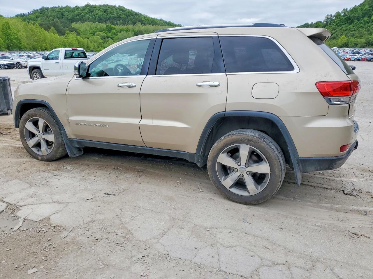 2015 JEEP GRAND CHEROKEE LIMITED photo 4