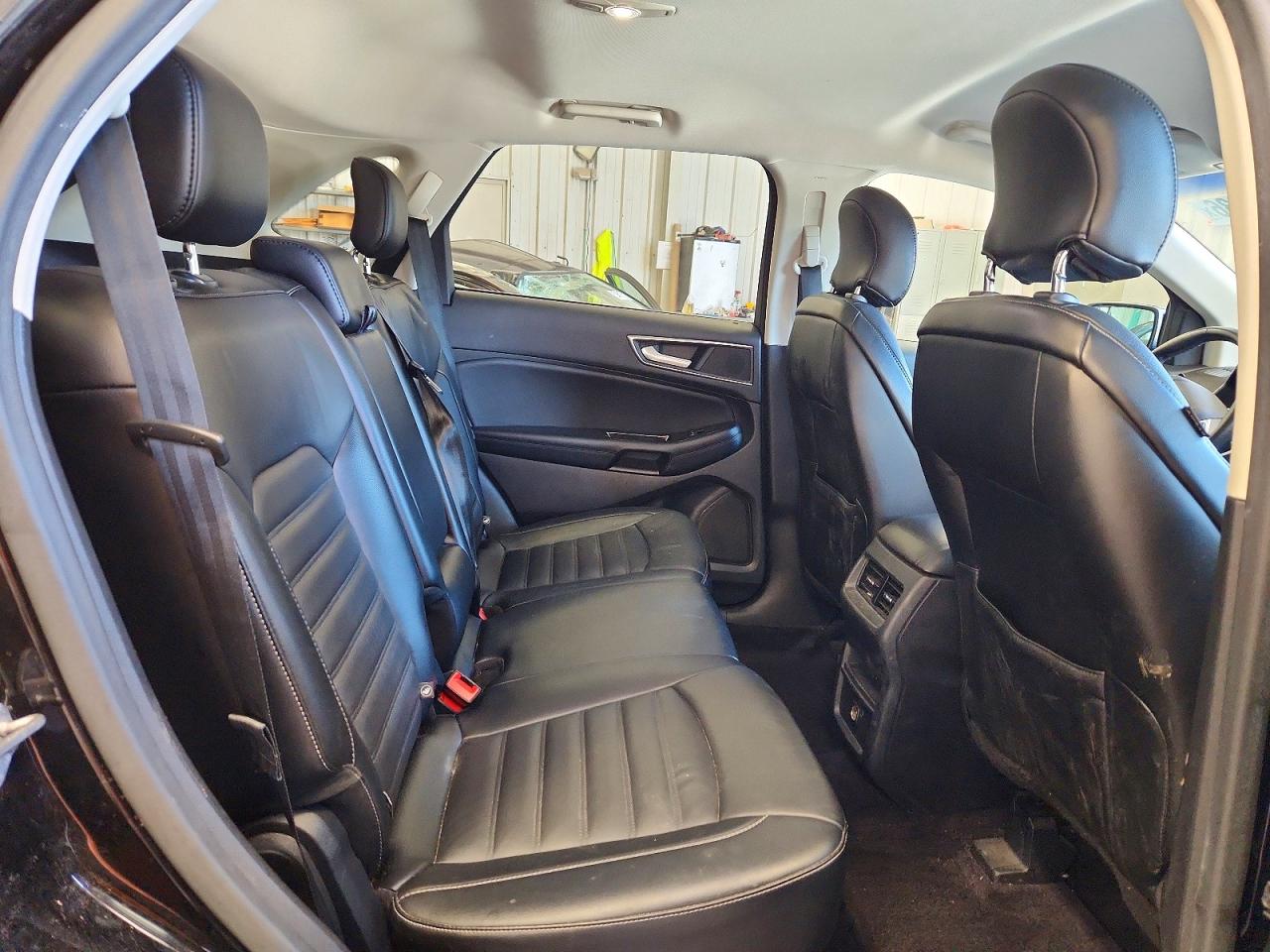 2016 FORD EDGE SEL photo 31
