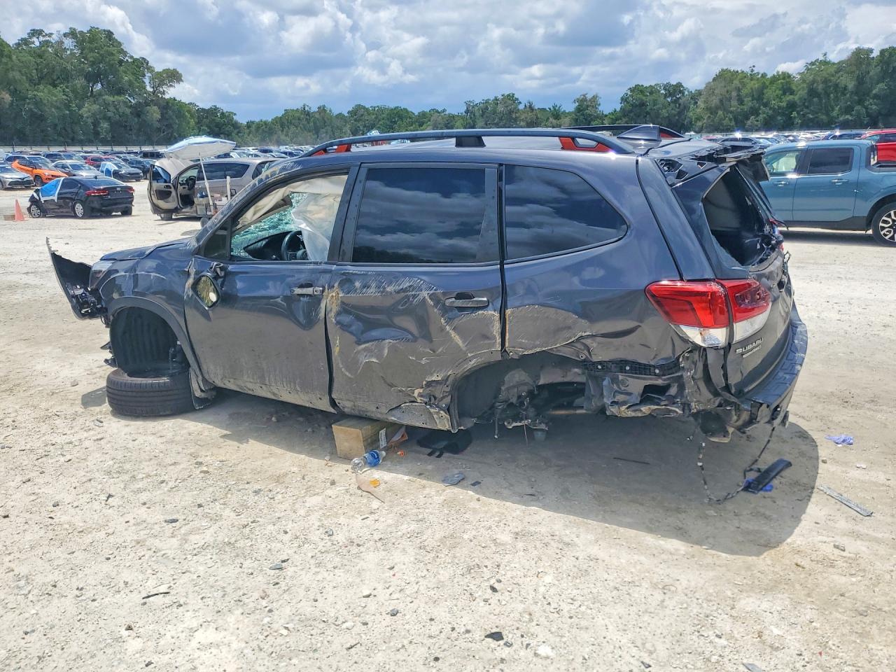 2021 SUBARU FORESTER SPORT photo 2