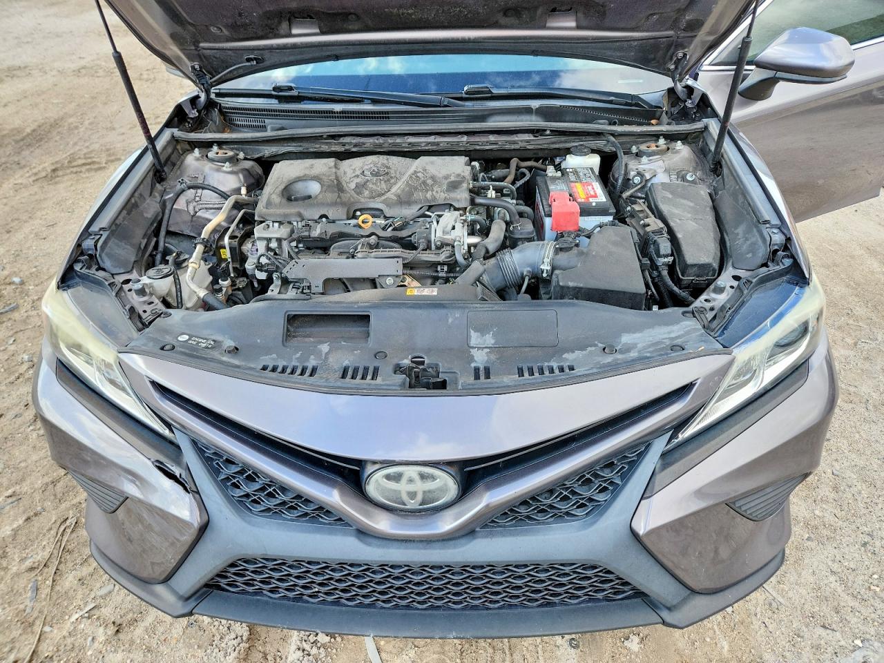 2019 TOYOTA CAMRY SE photo 21