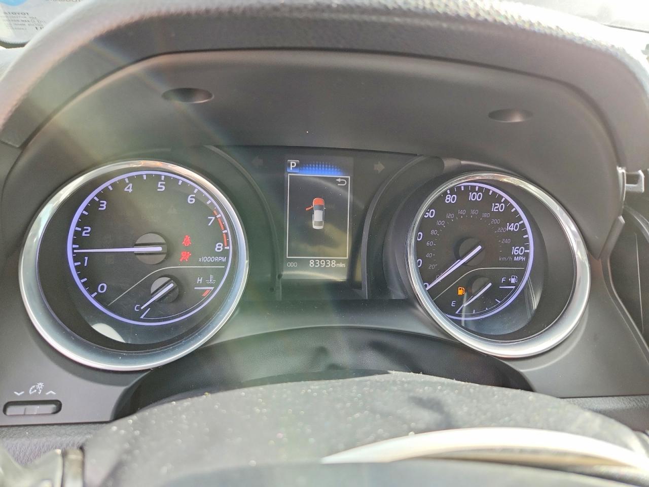 2019 TOYOTA CAMRY SE photo 17