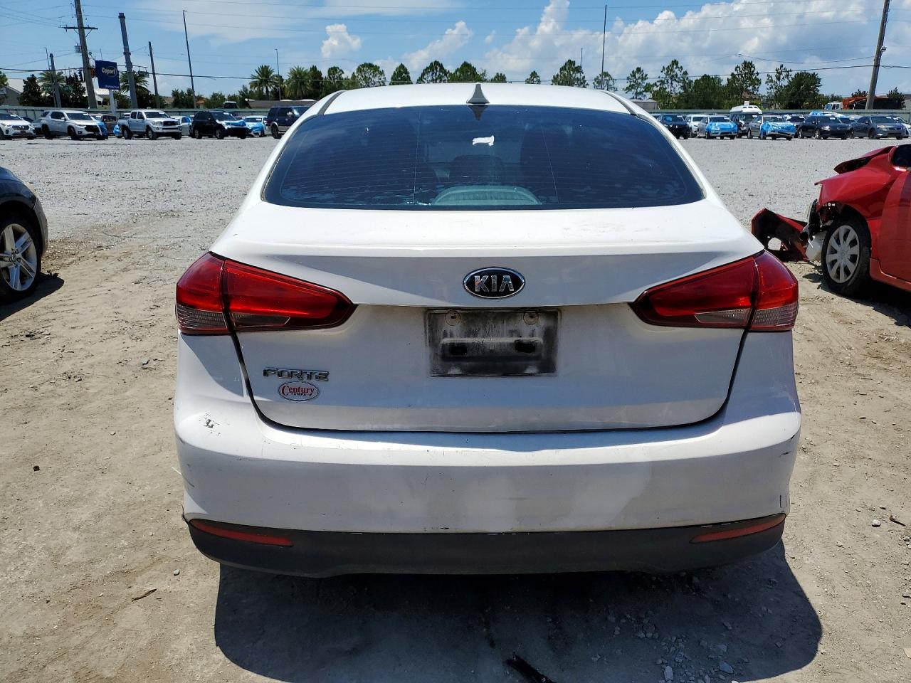 2017 KIA FORTE LX photo 11
