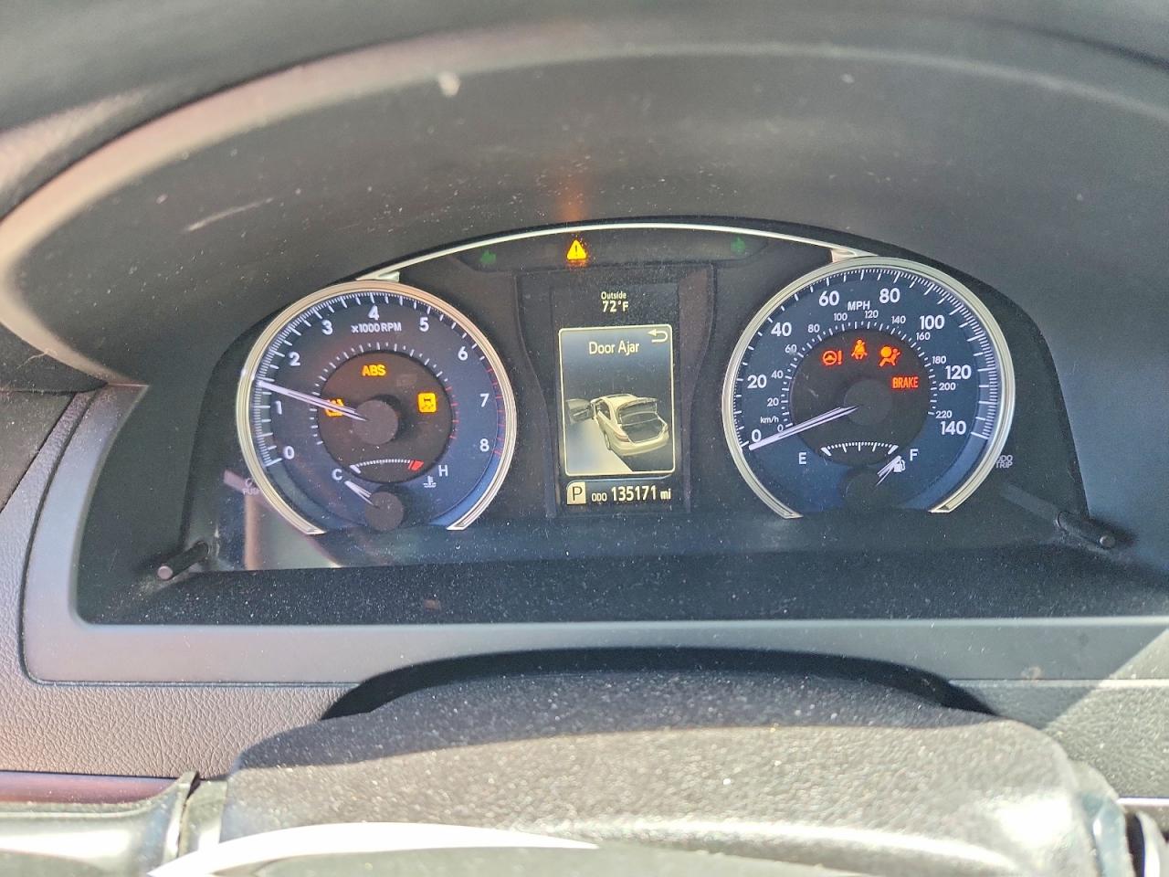 2016 TOYOTA CAMRY LE photo 25