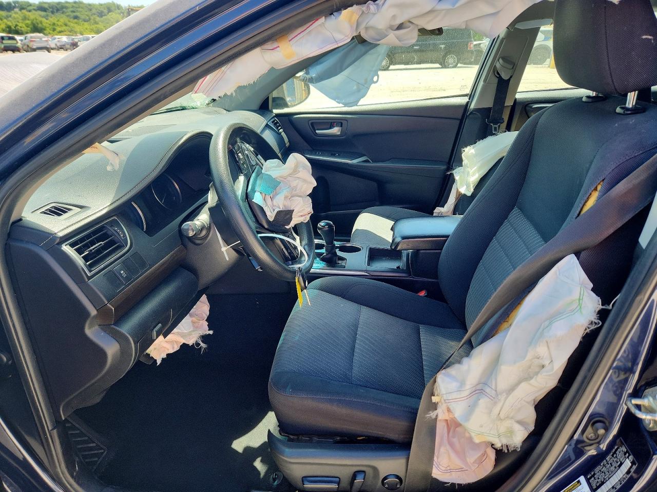 2016 TOYOTA CAMRY LE photo 19