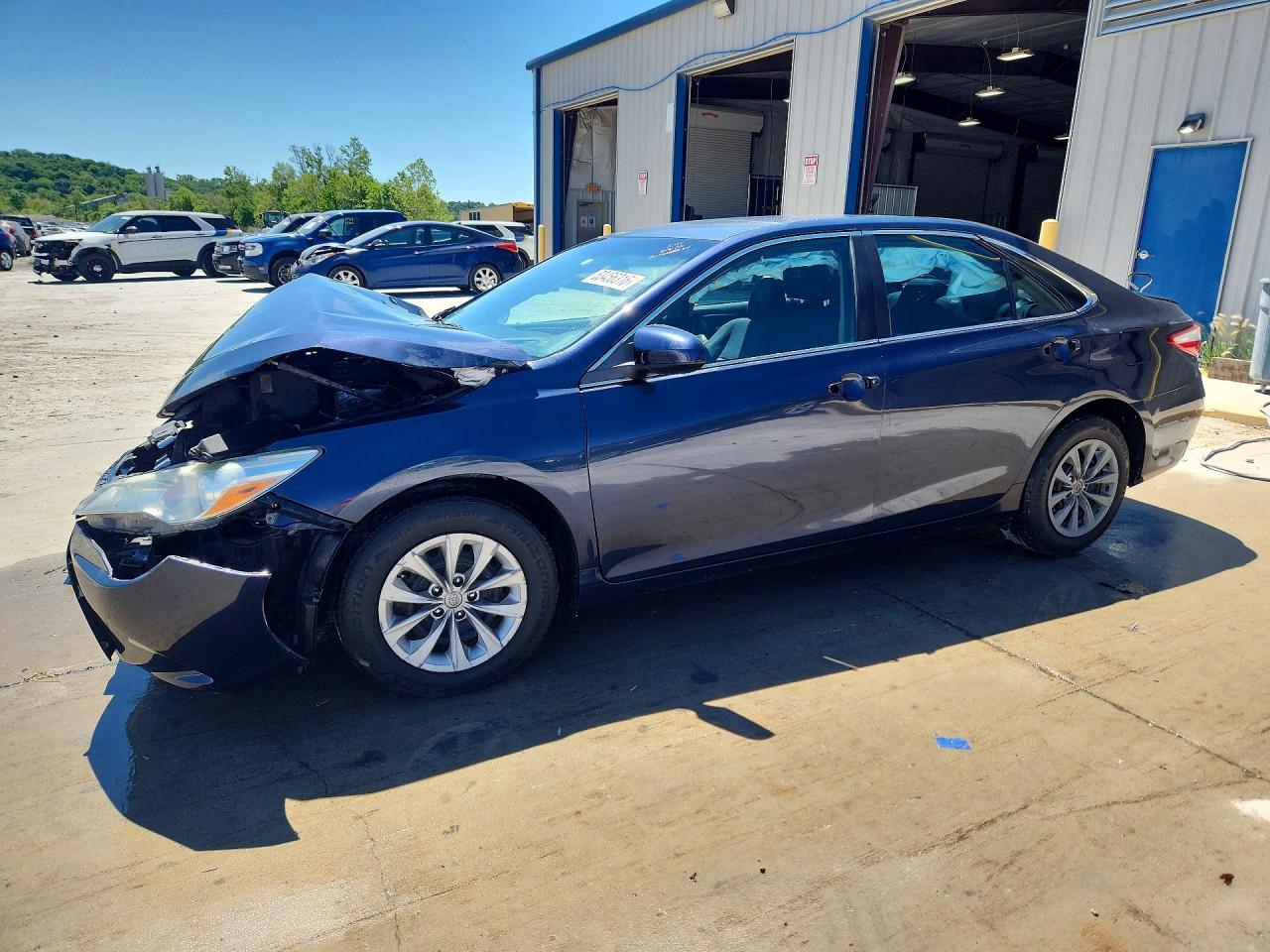 2016 TOYOTA CAMRY