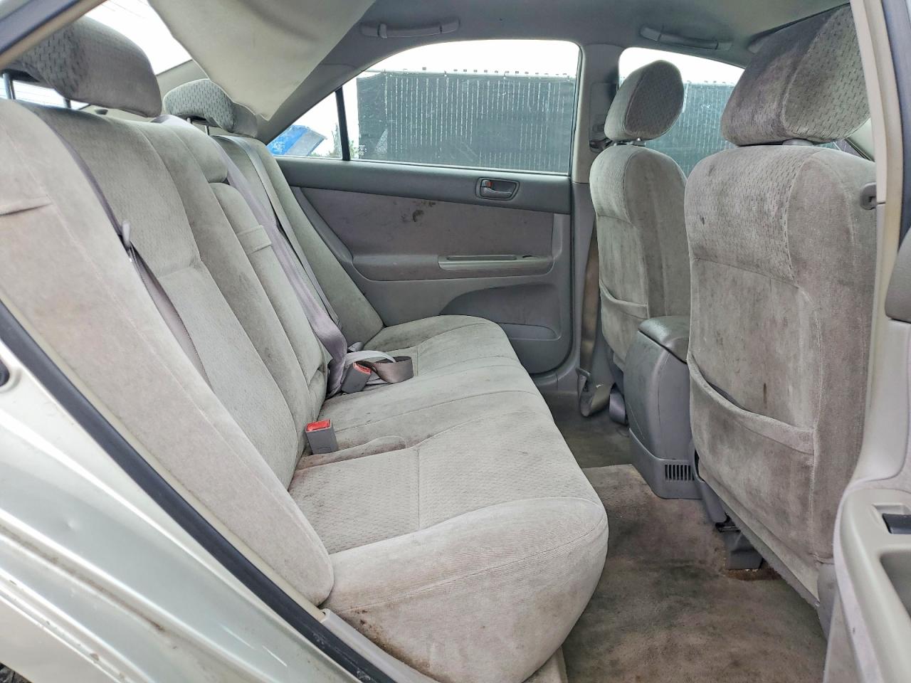 2002 TOYOTA CAMRY LE photo 10