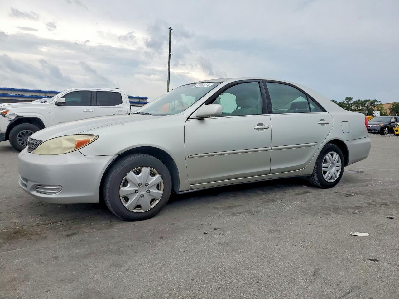 2002 TOYOTA CAMRY