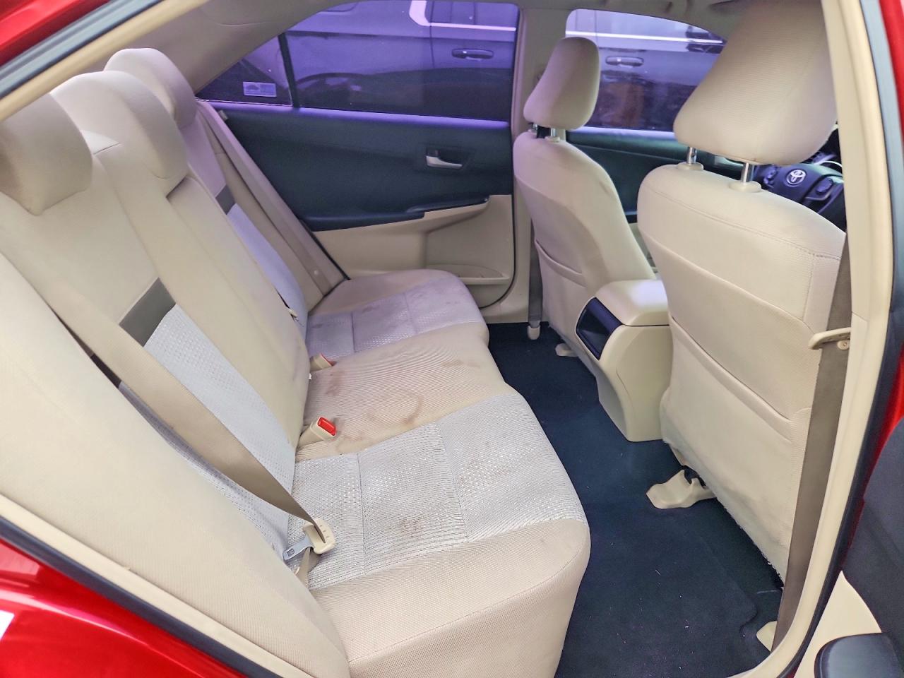 2012 TOYOTA CAMRY LE photo 19