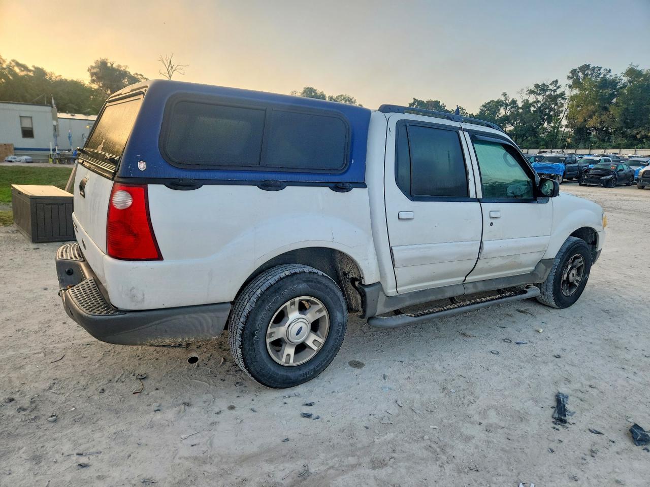 2003 FORD EXPLORER SPORT TRAC photo 5