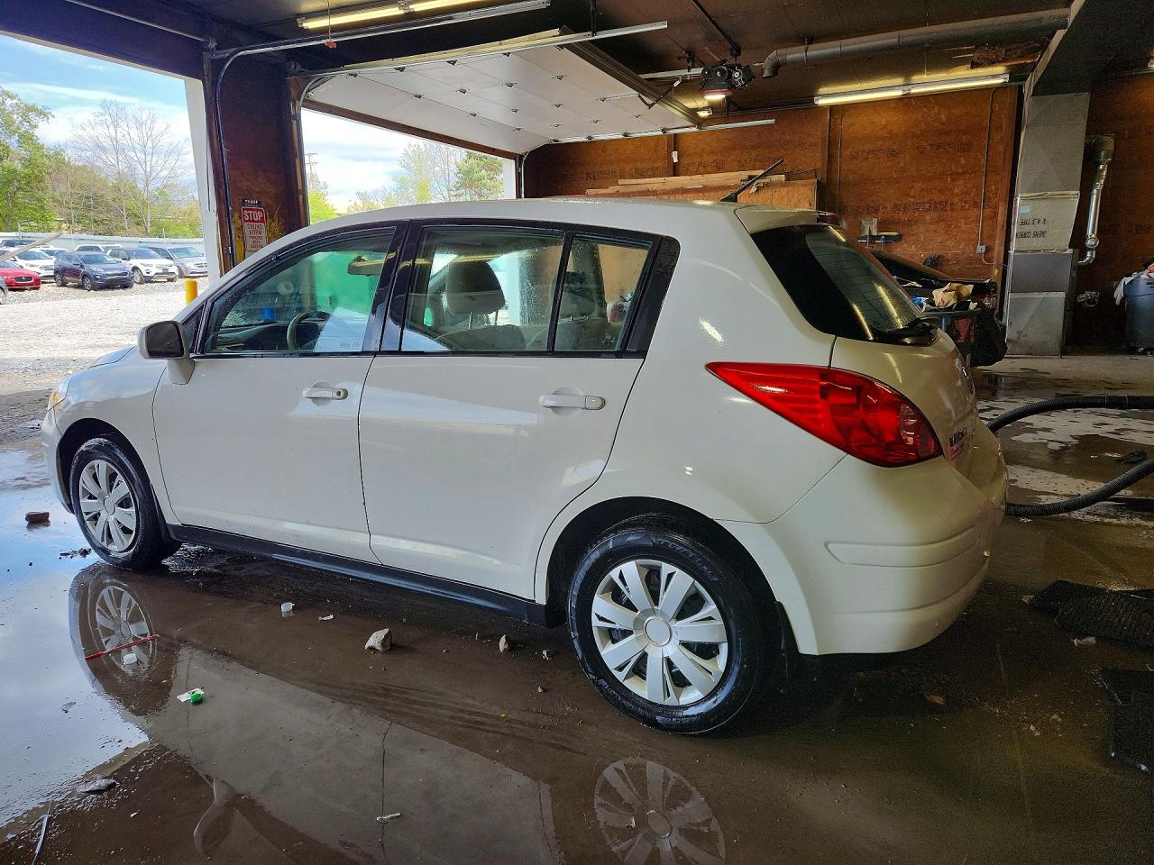 2011 NISSAN VERSA 1.8 S photo 4