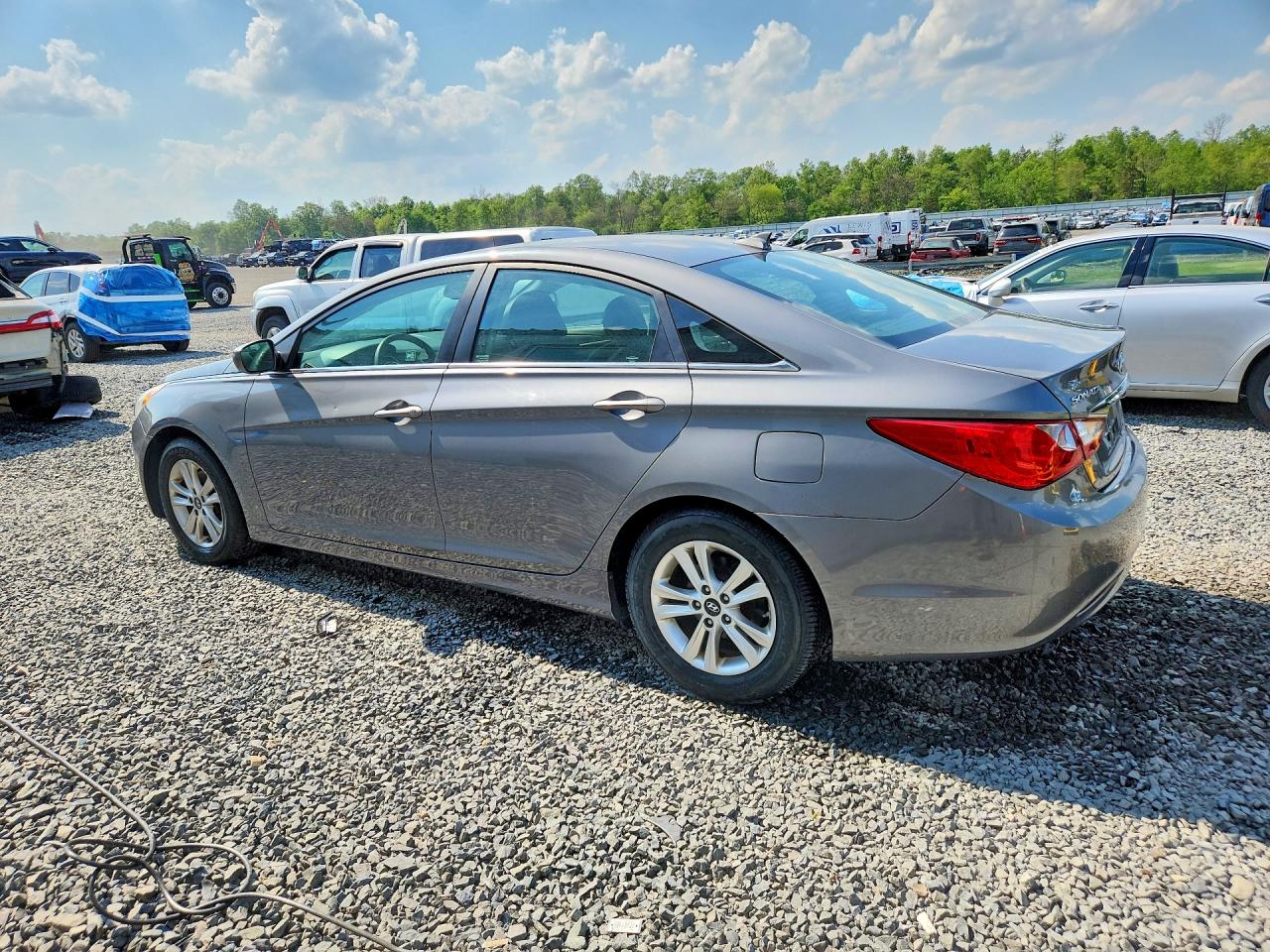 2013 HYUNDAI SONATA GLS photo 2