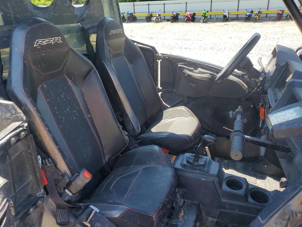 2019 POLARIS RZR UTILITY VEHICLE photo 9
