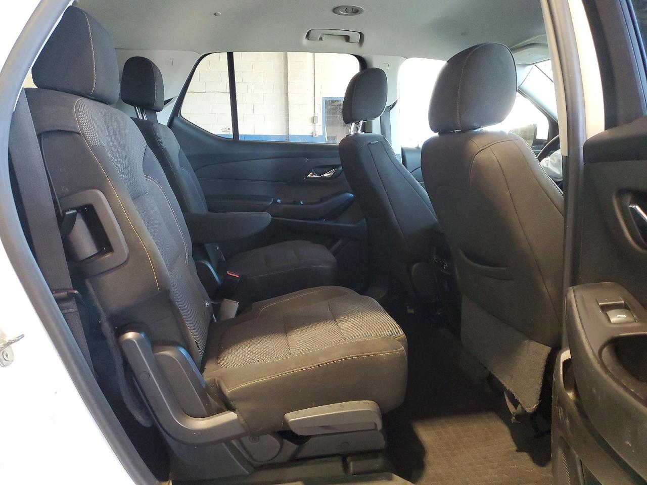 2019 CHEVROLET TRAVERSE LT photo 11