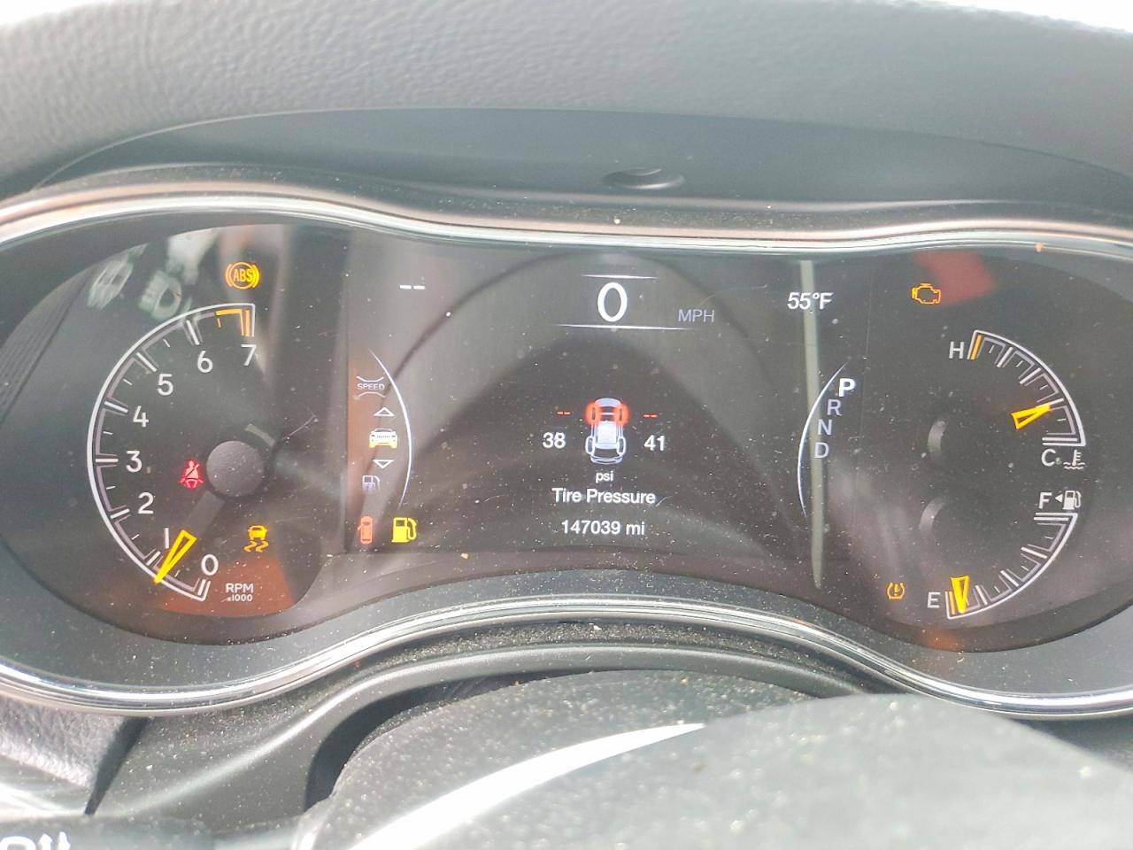 2019 JEEP GRAND CHEROKEE LAREDO photo 25