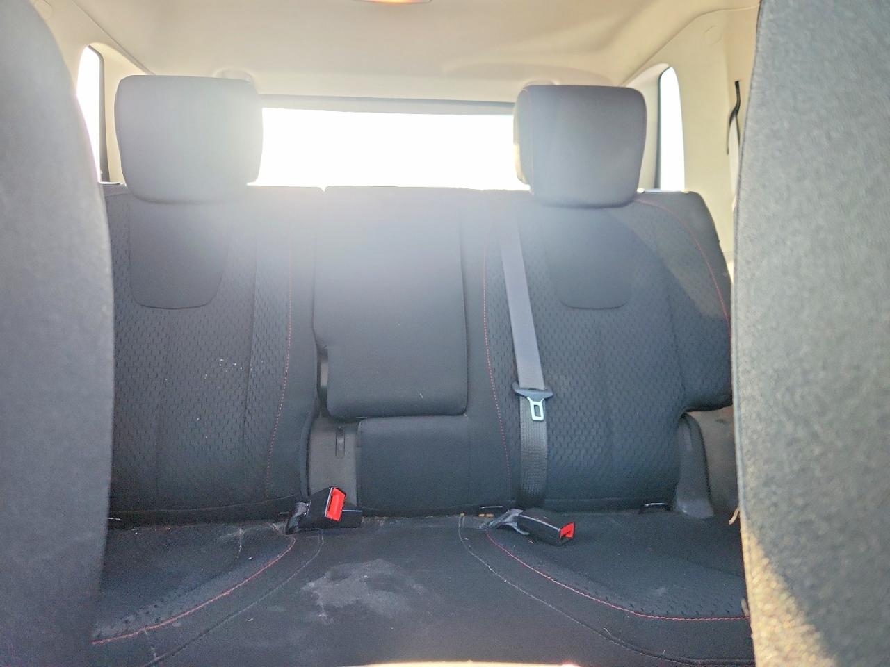 2011 GMC TERRAIN SLE photo 28