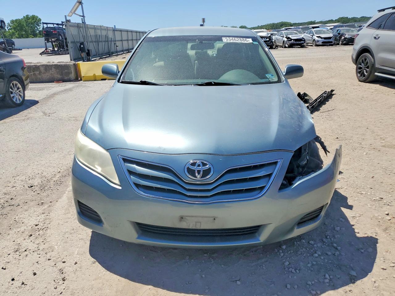 2010 TOYOTA CAMRY LE photo 13