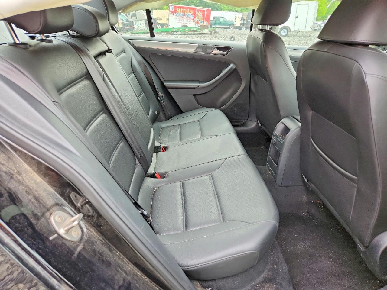 2017 VOLKSWAGEN JETTA SE photo 10