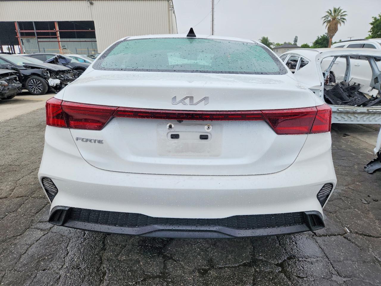 2023 KIA FORTE LXS photo 6
