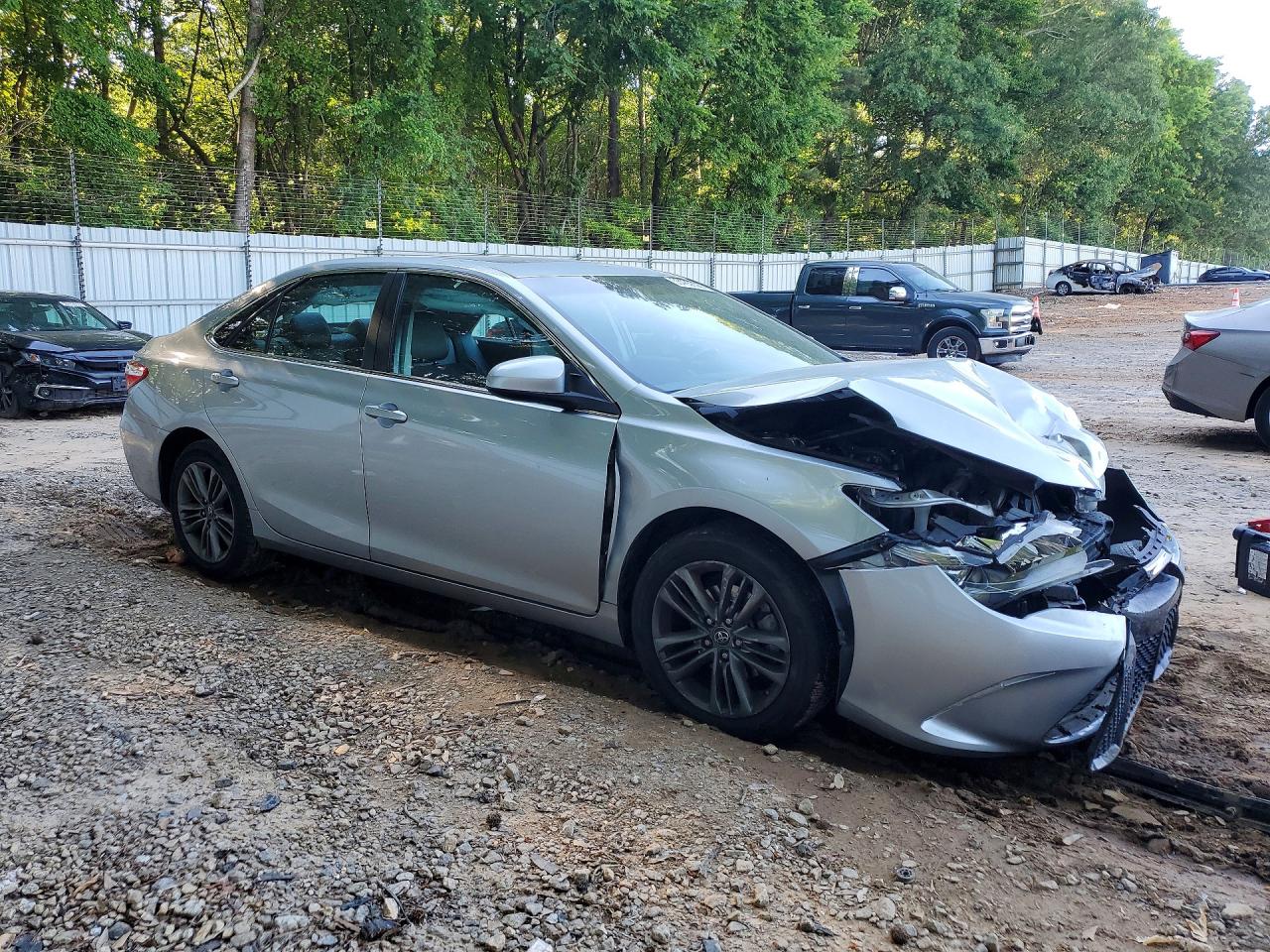 2017 TOYOTA CAMRY SE photo 7
