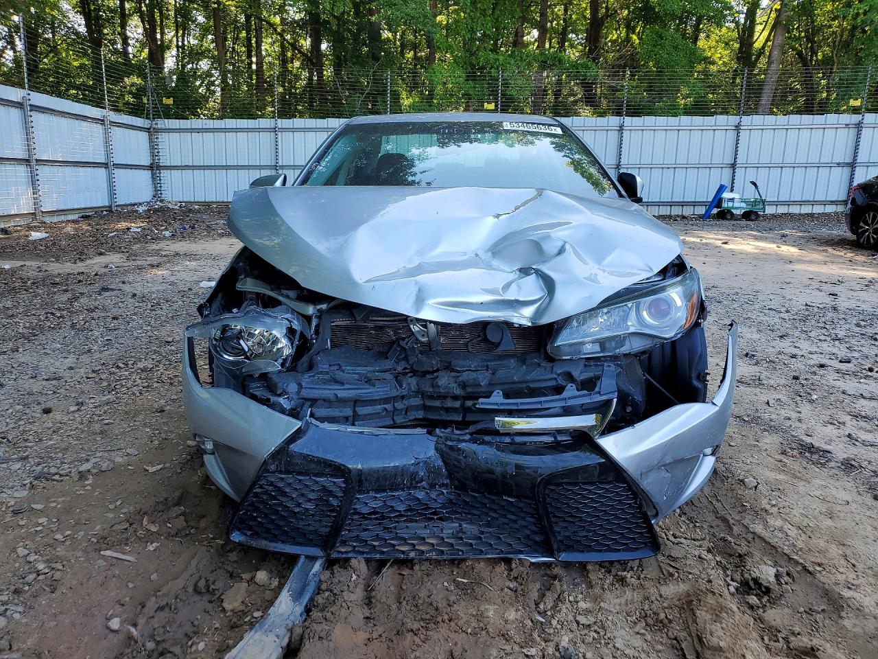 2017 TOYOTA CAMRY SE photo 9