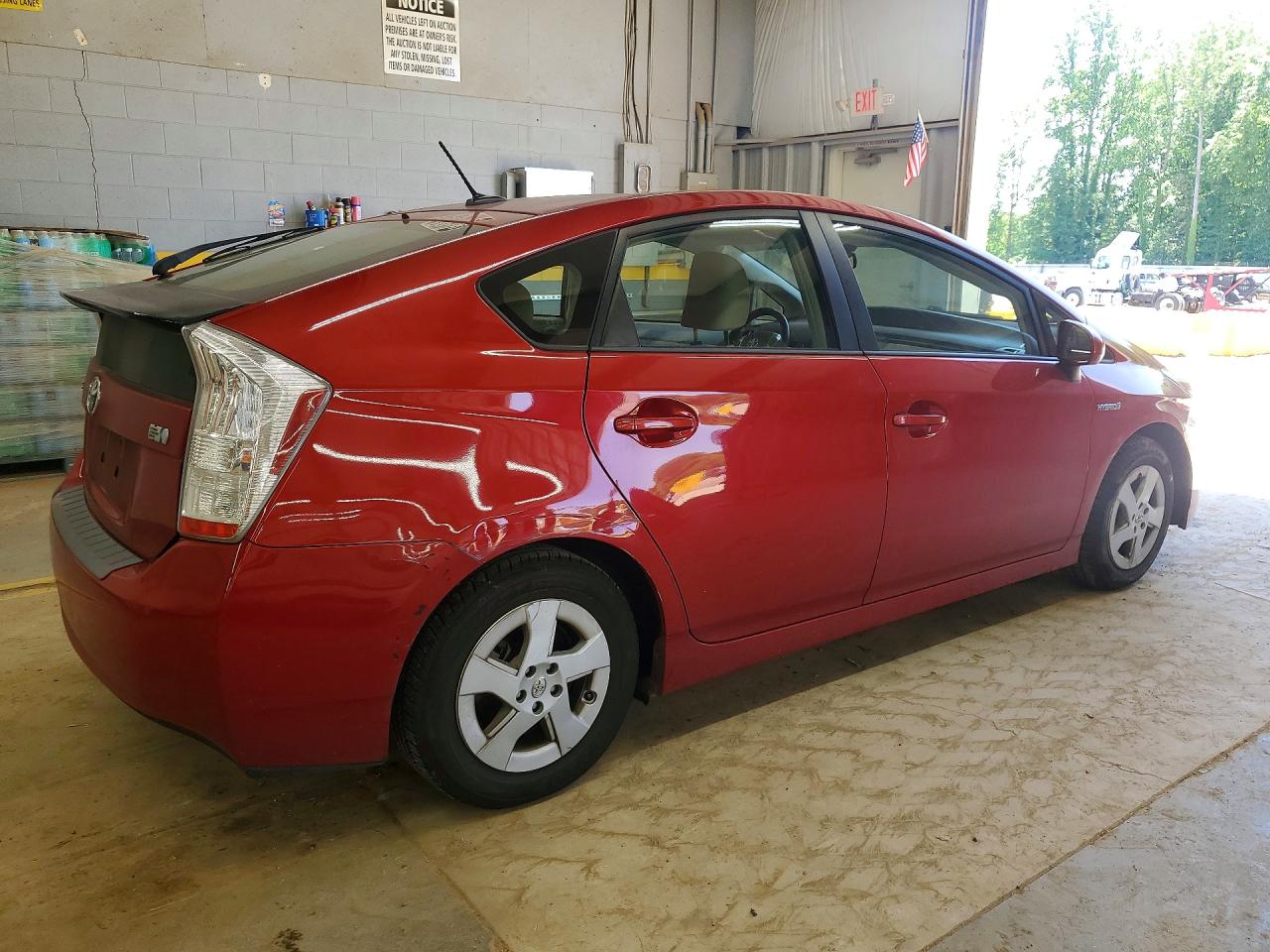 2010 TOYOTA PRIUS III photo 7