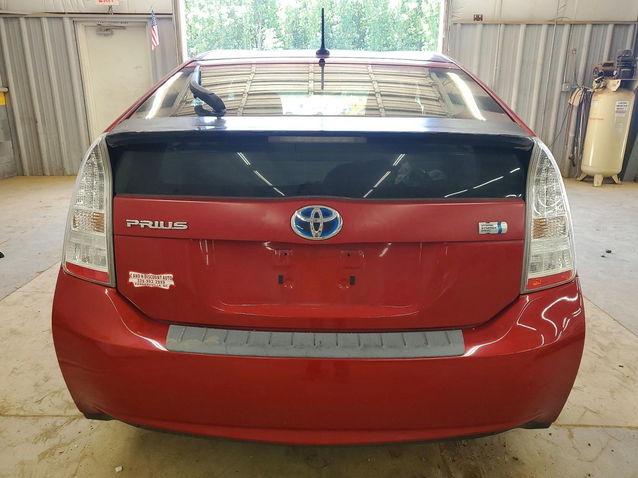 2010 TOYOTA PRIUS III photo 16