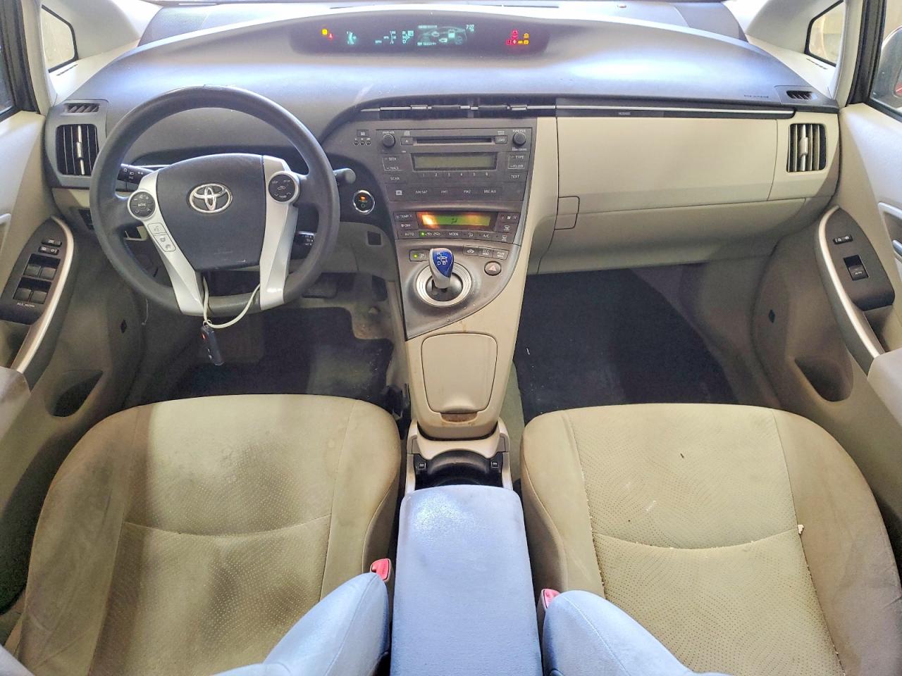 2010 TOYOTA PRIUS III photo 22