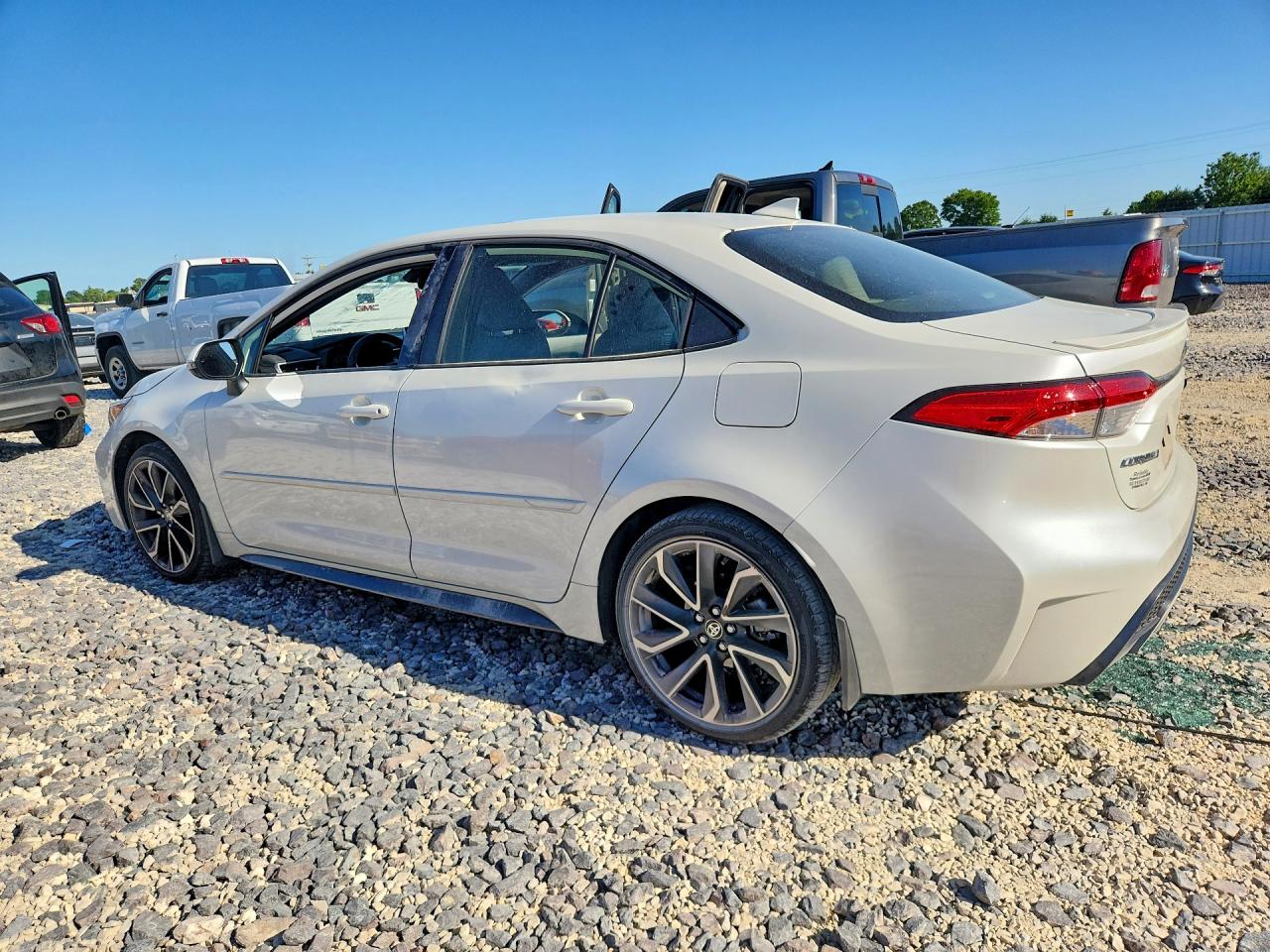 2021 TOYOTA COROLLA SE photo 3
