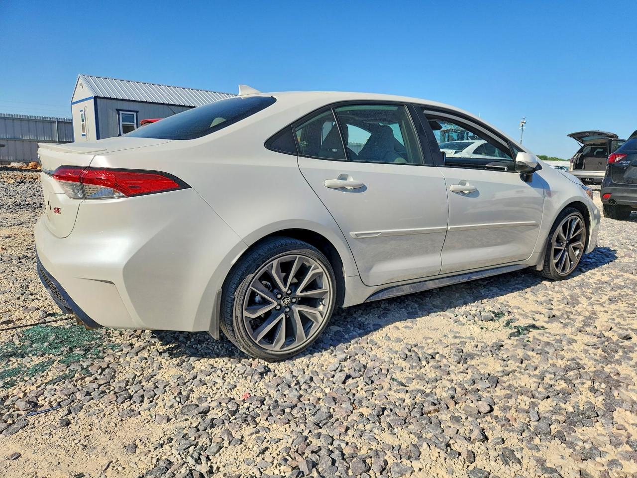 2021 TOYOTA COROLLA SE photo 5